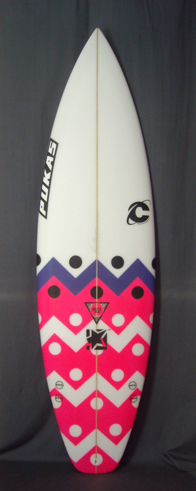 PUKASカラーデザイン：プーカスのサーフボード